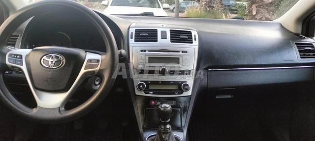 Toyota Avensis - 2