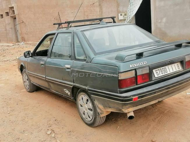 Renault R21