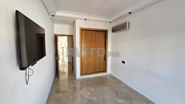 À VENDRE – MAGNIFIQUE STUDIO – BD SOCRATE