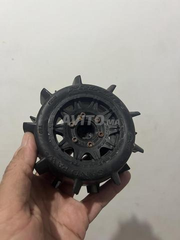 Pneu voiture RC 1/10 - 2