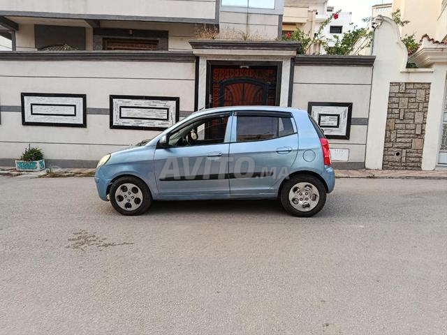 Kia Picanto Essence - 2
