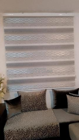 ستارة رول ليل نهار بشرائط متناوبة ذات نمط هندسي - 2