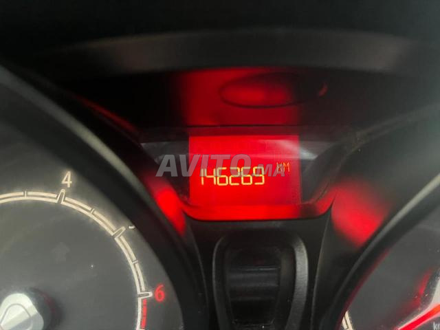 Ford Fiesta Essence Manuelle 2013