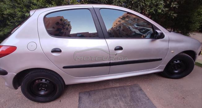 Peugeot 206 model 1999 en bon état a vendre 