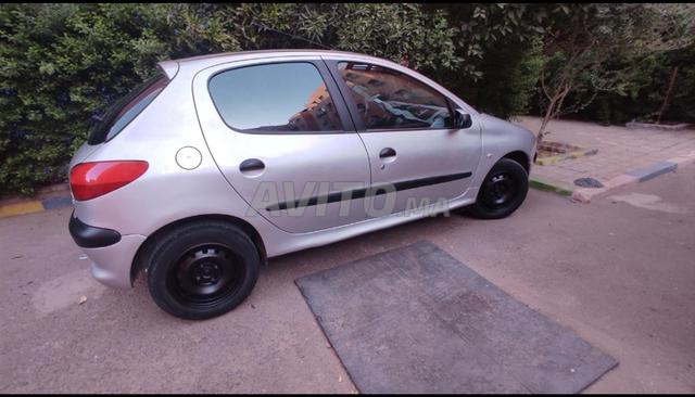 Peugeot 206 modèle 1999 en bon état à vendre - 2