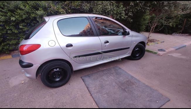 Peugeot 206 model 1999 en bon état a vendre 