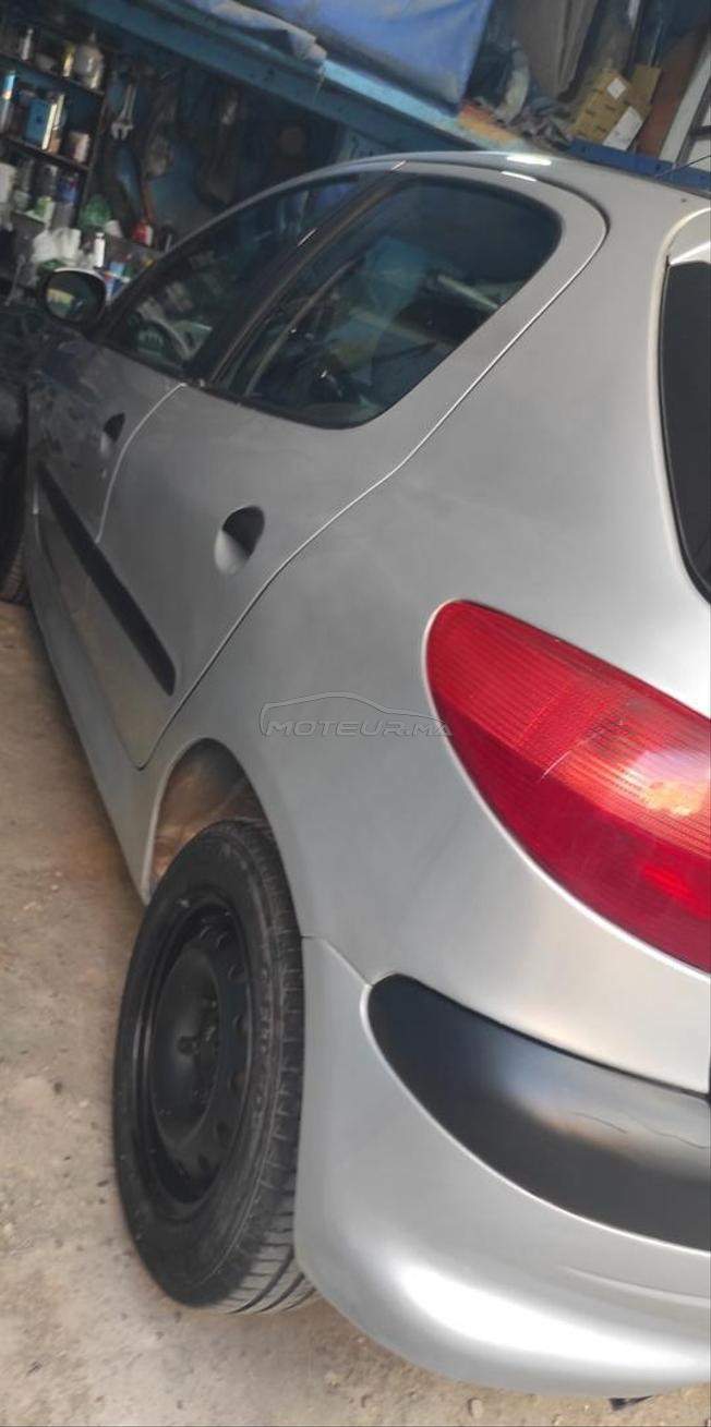 Peugeot 206 model 1999 en bon état a vendre 