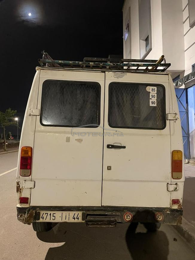 Mercedes-Benz 207D Diesel Manuelle 1997 à Salé