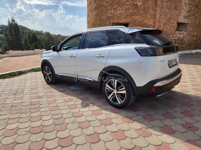 Peugeot 3008 encore neuve 