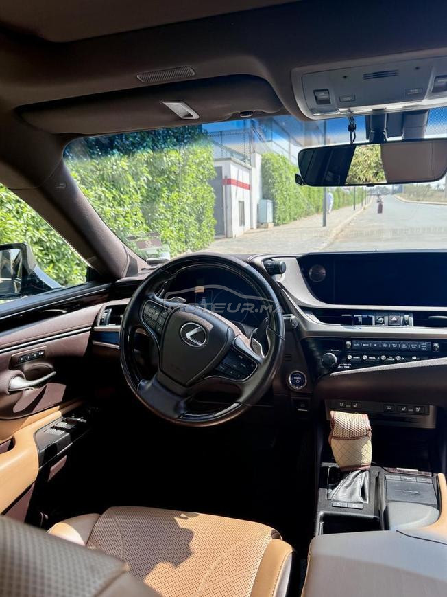 Lexus ES300 h Luxury 218 CV BVA en excellent état