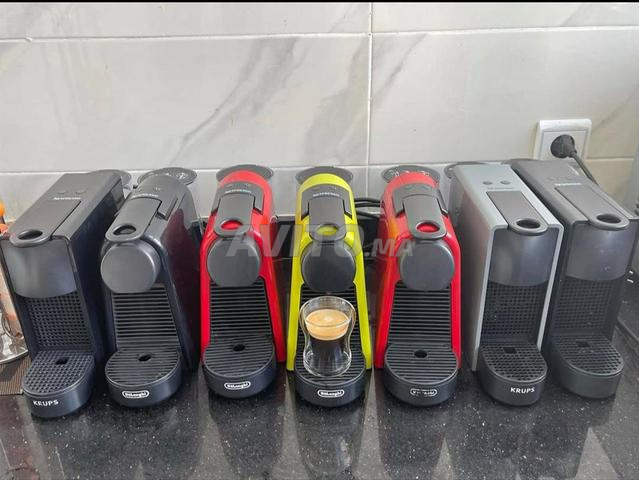 آلة قهوة نسبريسو ميني إيسنزا