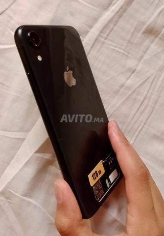 iPhone XR noir 128Go - 2