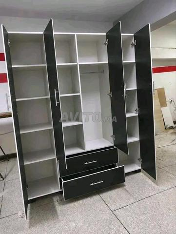 ماريو أربعة أبواب، خشب ستراتي ديكور