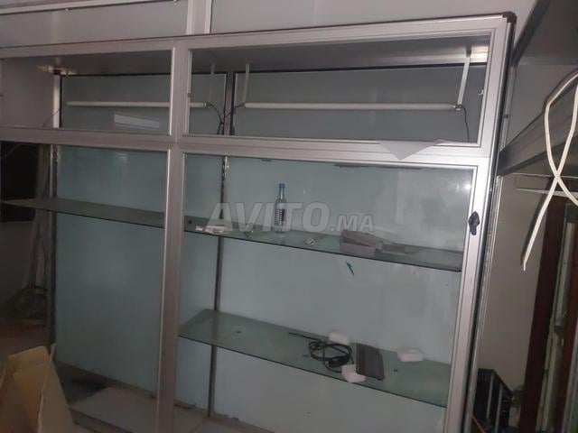 5 vitrines en aluminium - 2