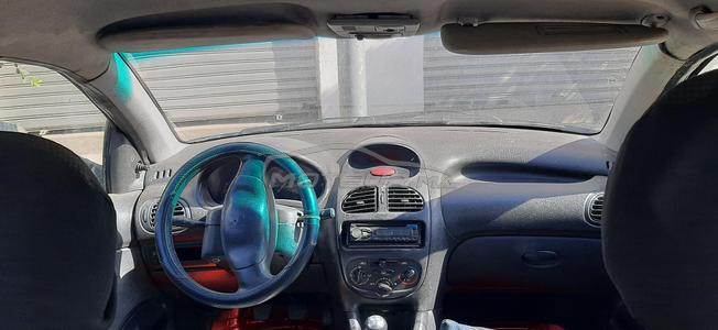 Peugeot 206 esence 