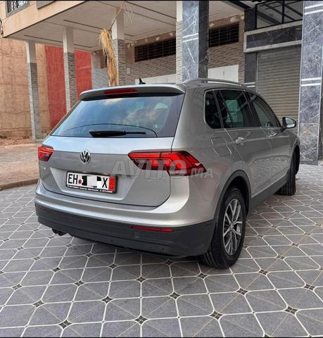 Volkswagen Tiguan - 2
