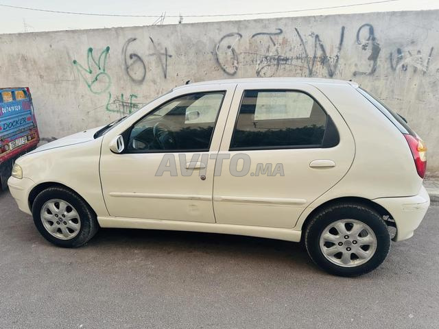 Fiat Palio 2004 Très bon état Jamais accidentée - 2
