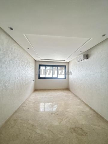 Appartement à vendre 110 m² à Casablanca - 2