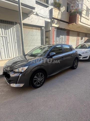 208 à vendre