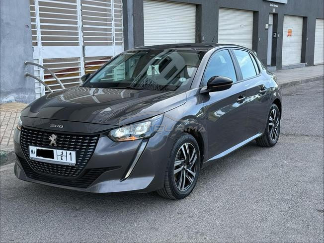 peugoet 208 automatique 1er mai 