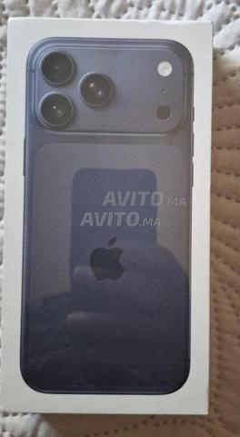iPhone 17 Pro Max 256G Neuf 0 Cycle