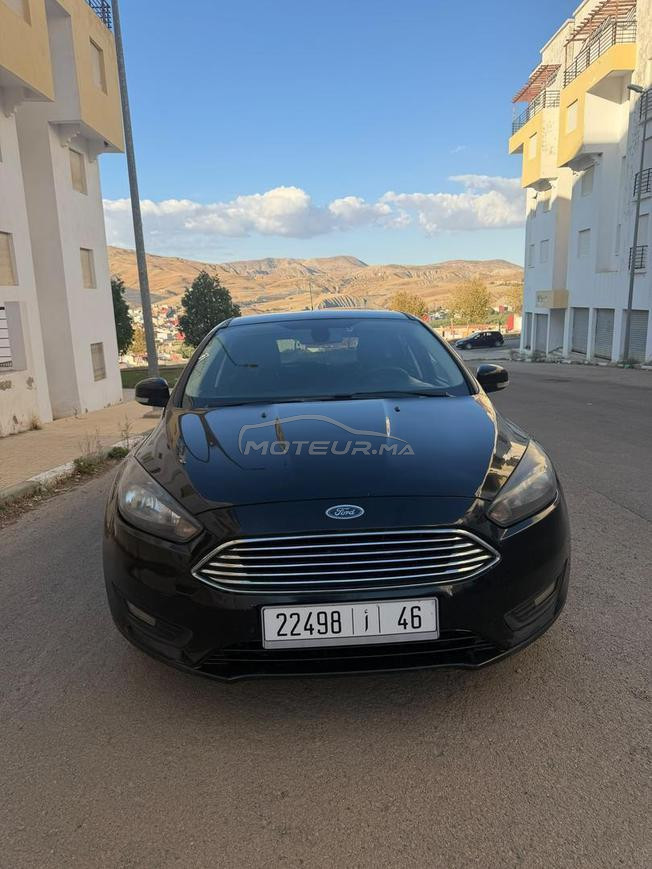 slt je metes en la voiture ford focus 