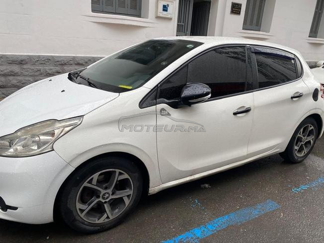 Peugeot 208 Diesel Manuelle 2013 à Casablanca
