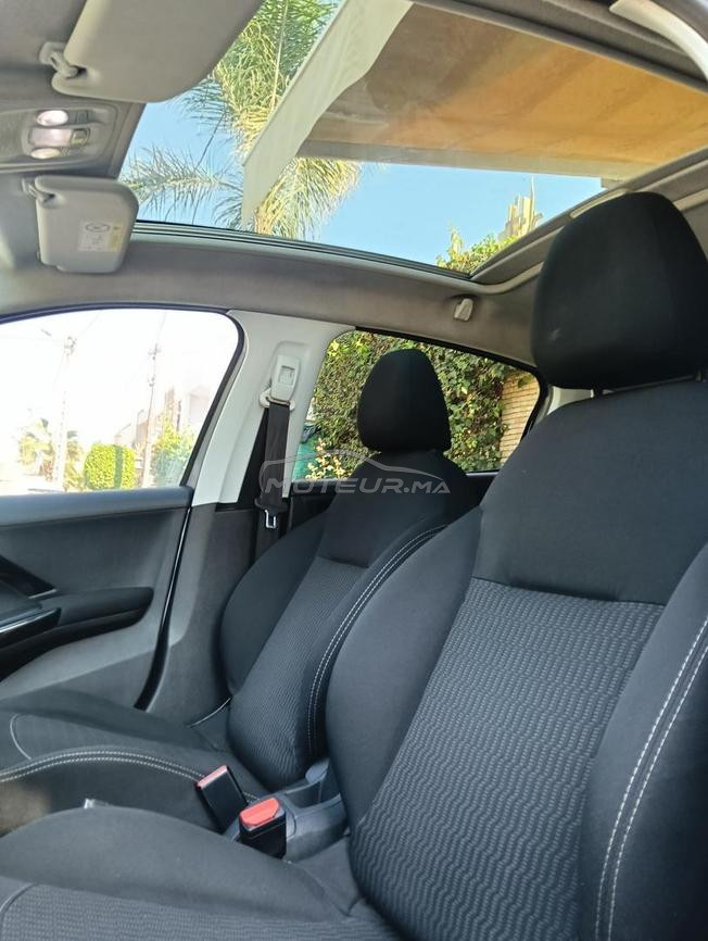 Peugeot 208 full option 