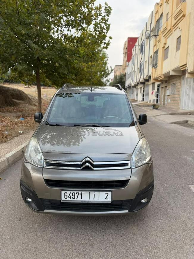 slt je metes en ma voiture 