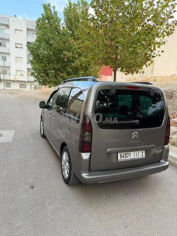 Salut, je mets en vente ma voiture - 2