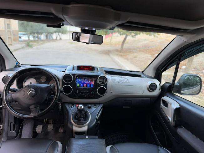 slt je metes en ma voiture 