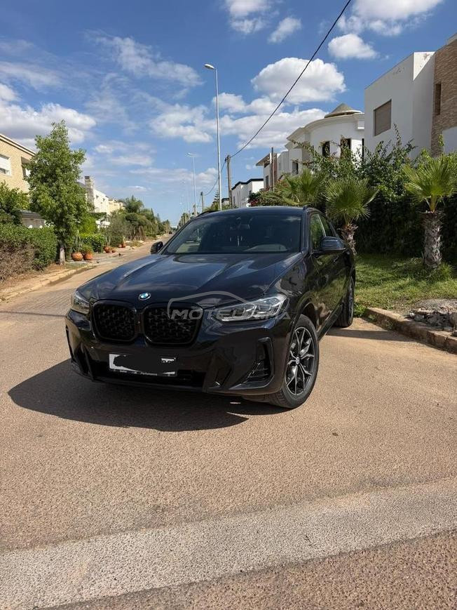 voiture bmw x4 en tres tres bonne état tt options 