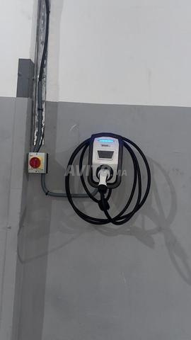 Chargeur professionnel pour voitures électriques