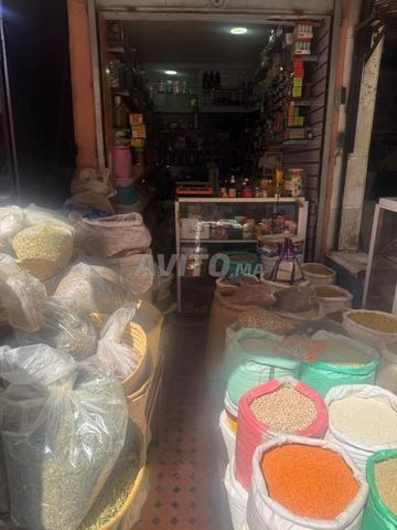 Local d'épicerie fine à louer avec possibilité de vente d'équipement et de fournitures - 2