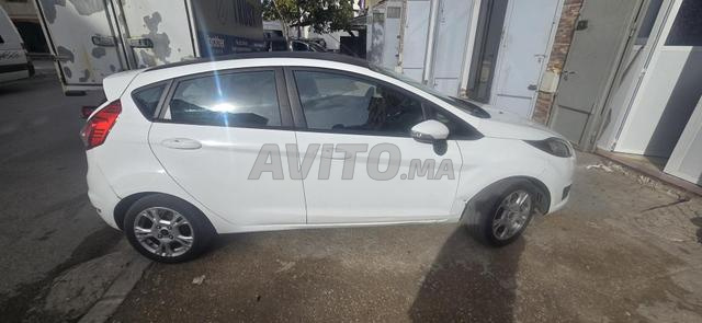 Ford Fiesta Diesel Manuelle 2017 à Tanger - 2