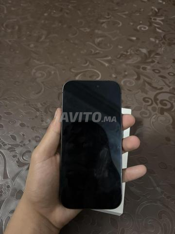 آيفون 17 نورمال esim 257 جيجابايت - 2