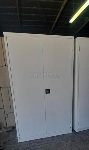 Armoire métallique porte battantes 