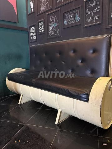 Fauteuil, chaise, tables