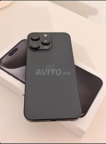 iPhone 15 Pro Max Black Titanium 256 Go 89 🔋🇩🇪 - 2