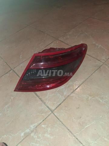مصابيح خلفية يمنى للفئة C W204 أصلية