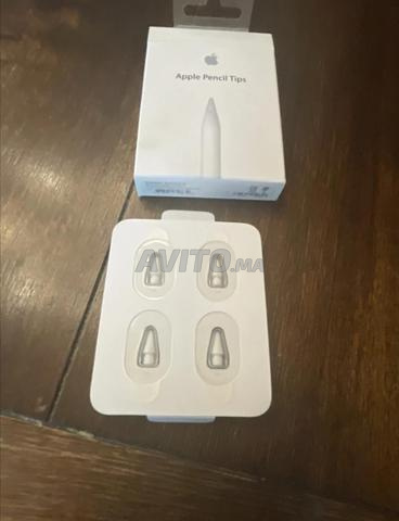 رؤوس قلم Apple Pencil أصلية بسعر 99 درهم للقطعة