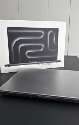 MacBook Pro 16 pouces M3 Pro 18Go 512Go OFFICIEL
