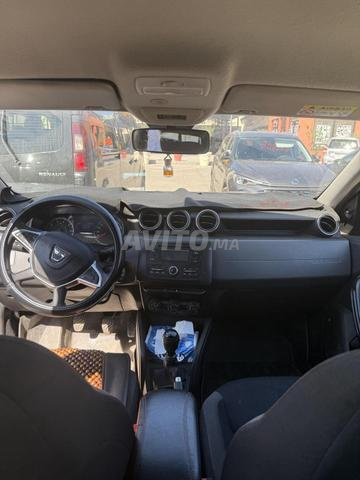 Dacia Duster Diesel Manuelle 2019 à Marrakech - 2