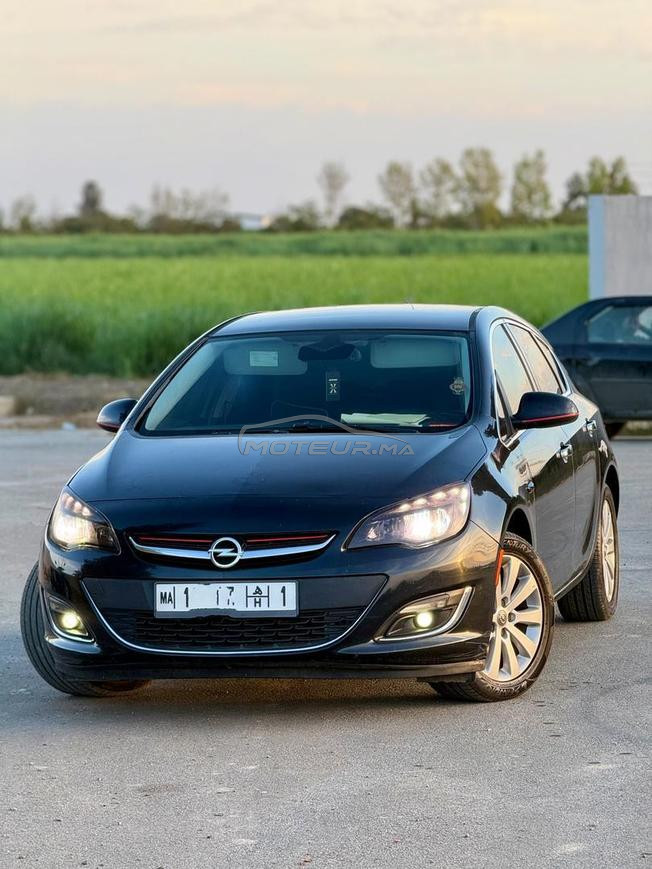 Opel Astra model 2015 tmobil mliha 