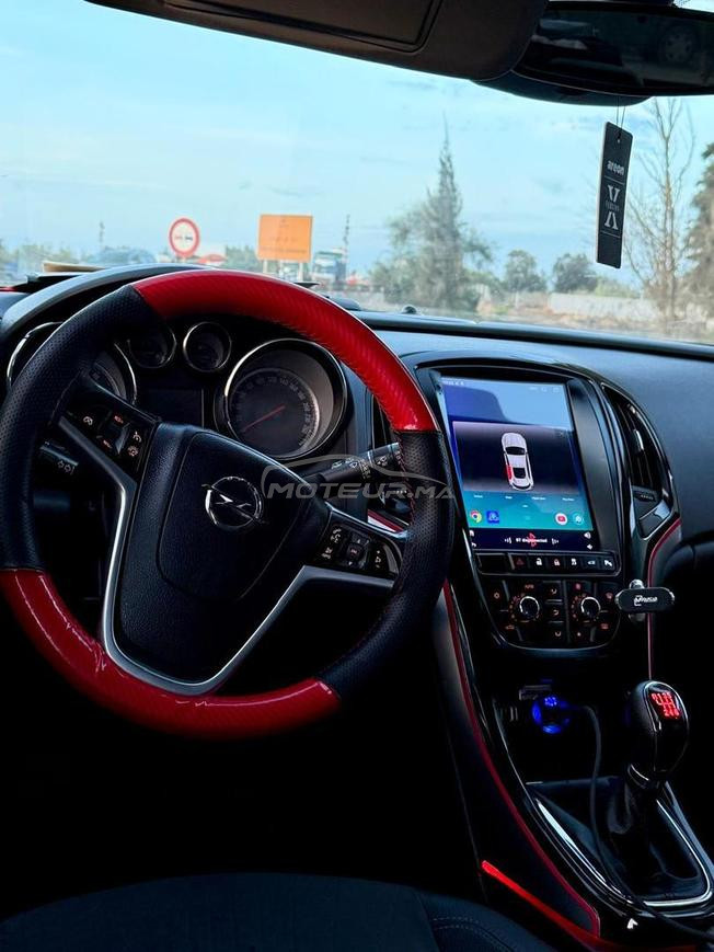 Opel Astra model 2015 tmobil mliha 