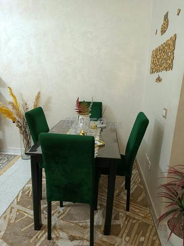 طاولة طعام مع كراسي - 2