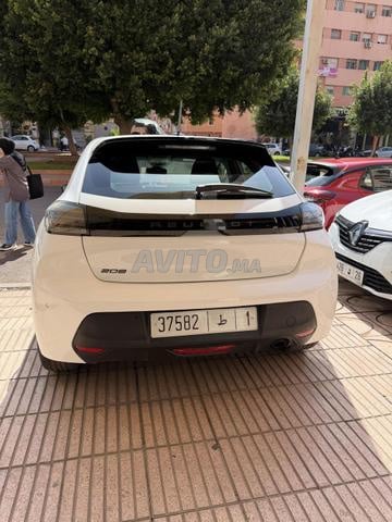 Peugeot 208 Diesel Manuelle 2025 à Marrakech - 2