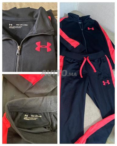 Ensemble de jogging UNDER ARMOUR authentique 7/8 ans