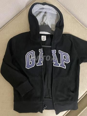 سترة صوفية سوداء GAP KIDS أصلية