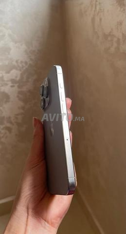 Vente iPhone 15pro 256g - 2